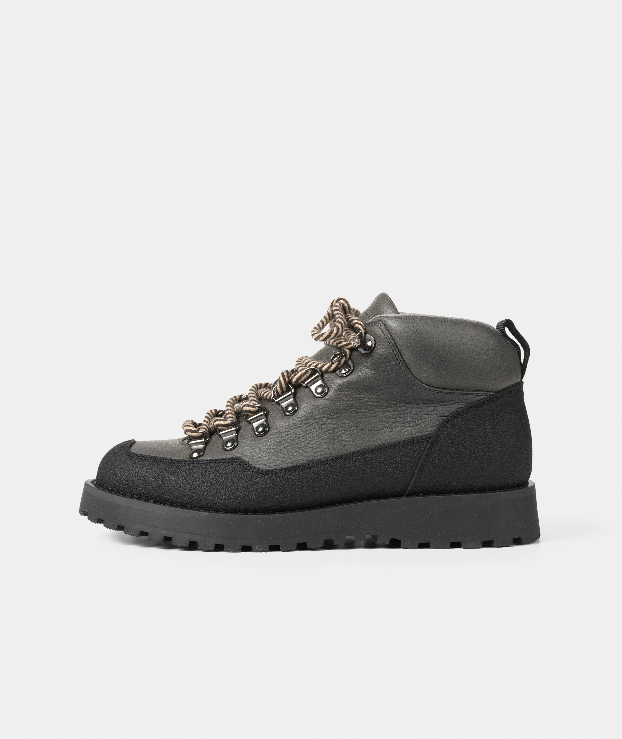 GARMENT PROJECT MAN Dune Mid - Dark Grey Tumbled Leather Boots 7673 Dark Grey