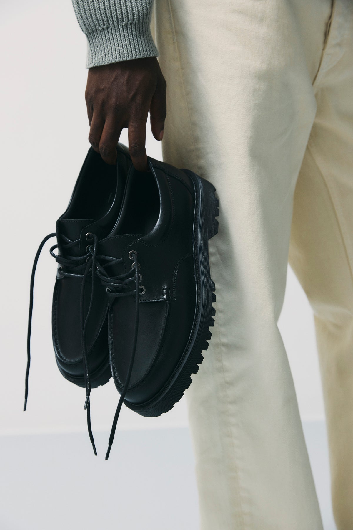 Pete Moc Toe - Black Leather – Garment Project
