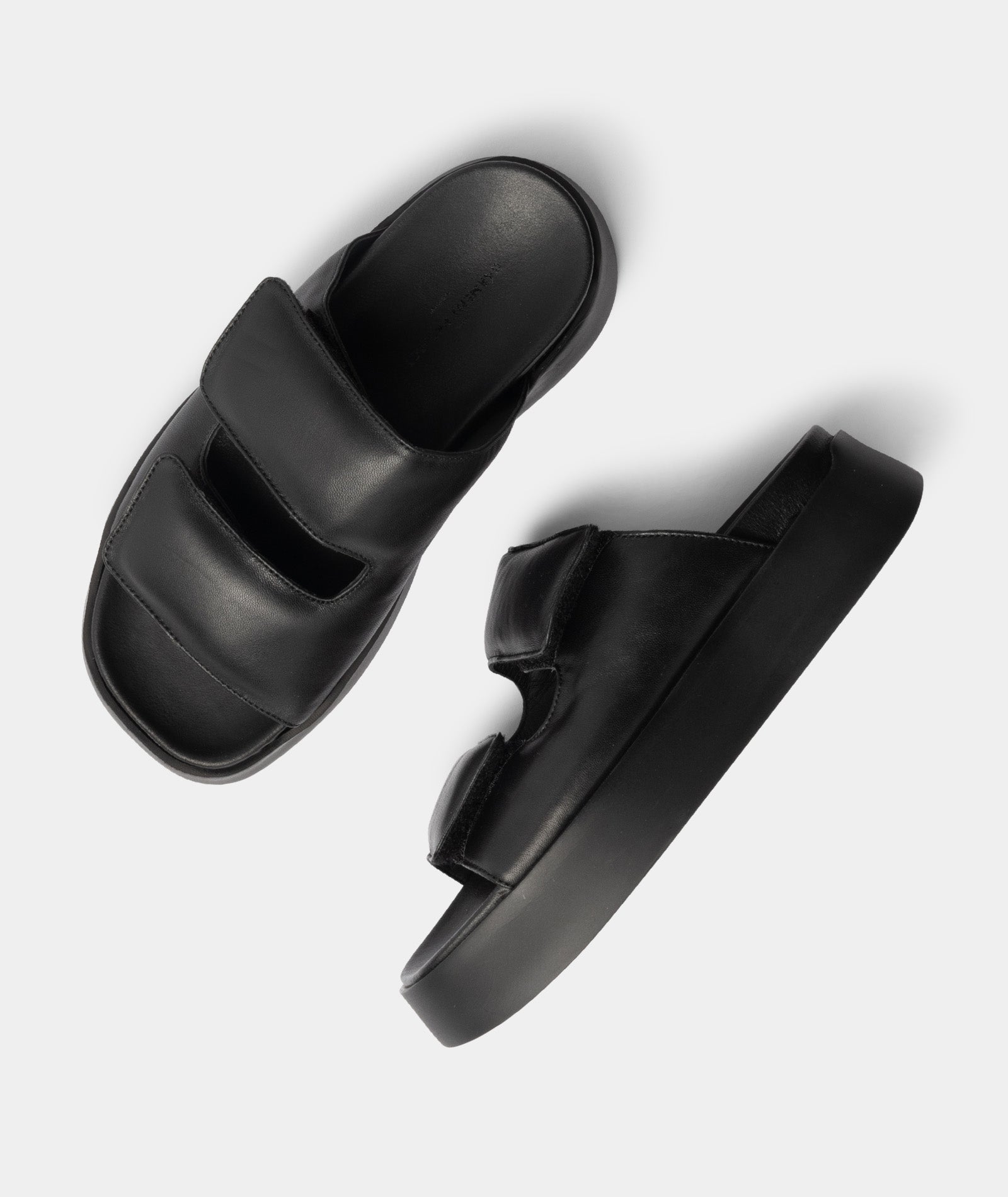GARMENT PROJECT WMNS Juno Slide - Black Leather Slipper 999 Black