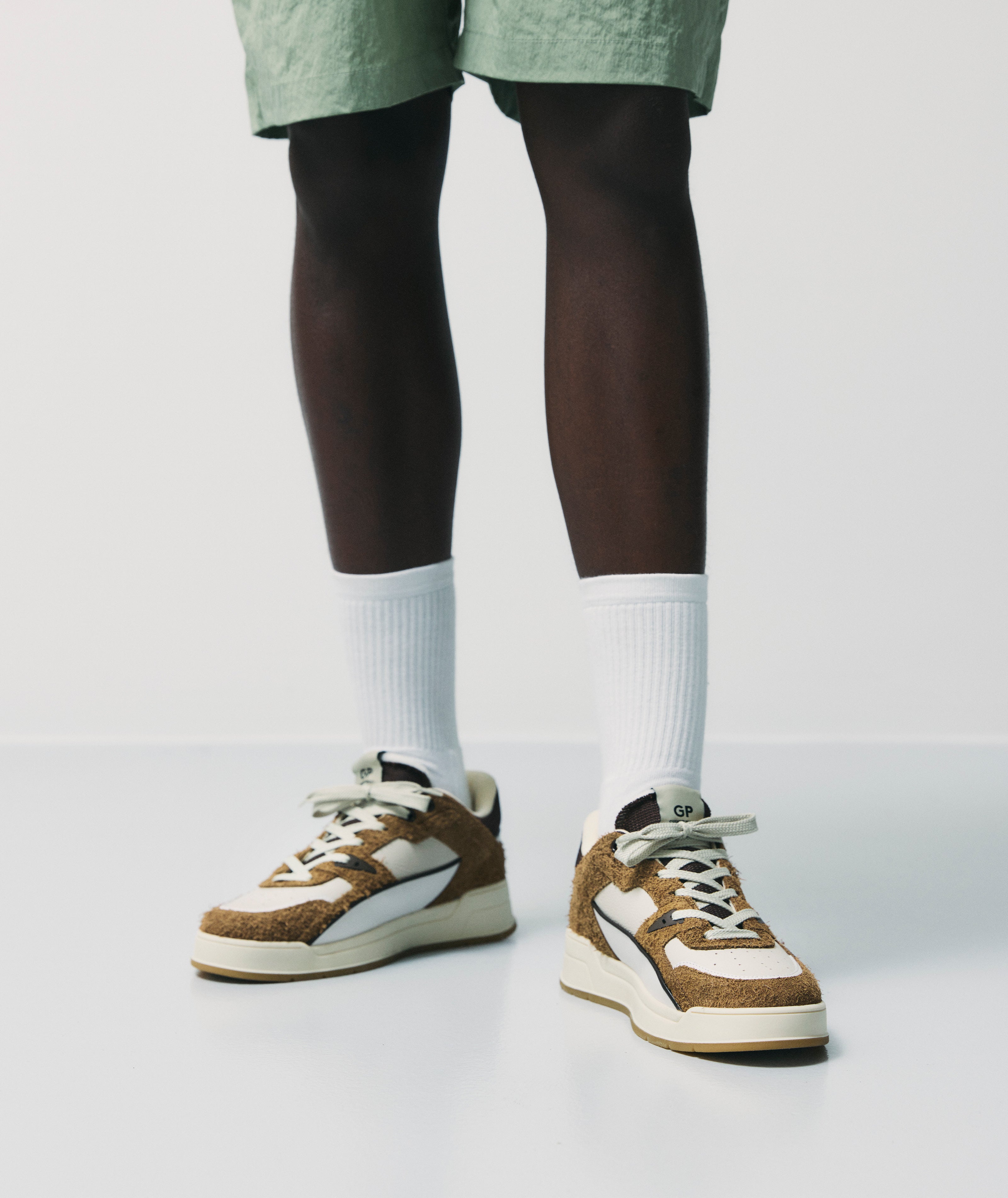 GARMENT PROJECT MAN Lee - Cognac / White Sneakers 650 Cognac