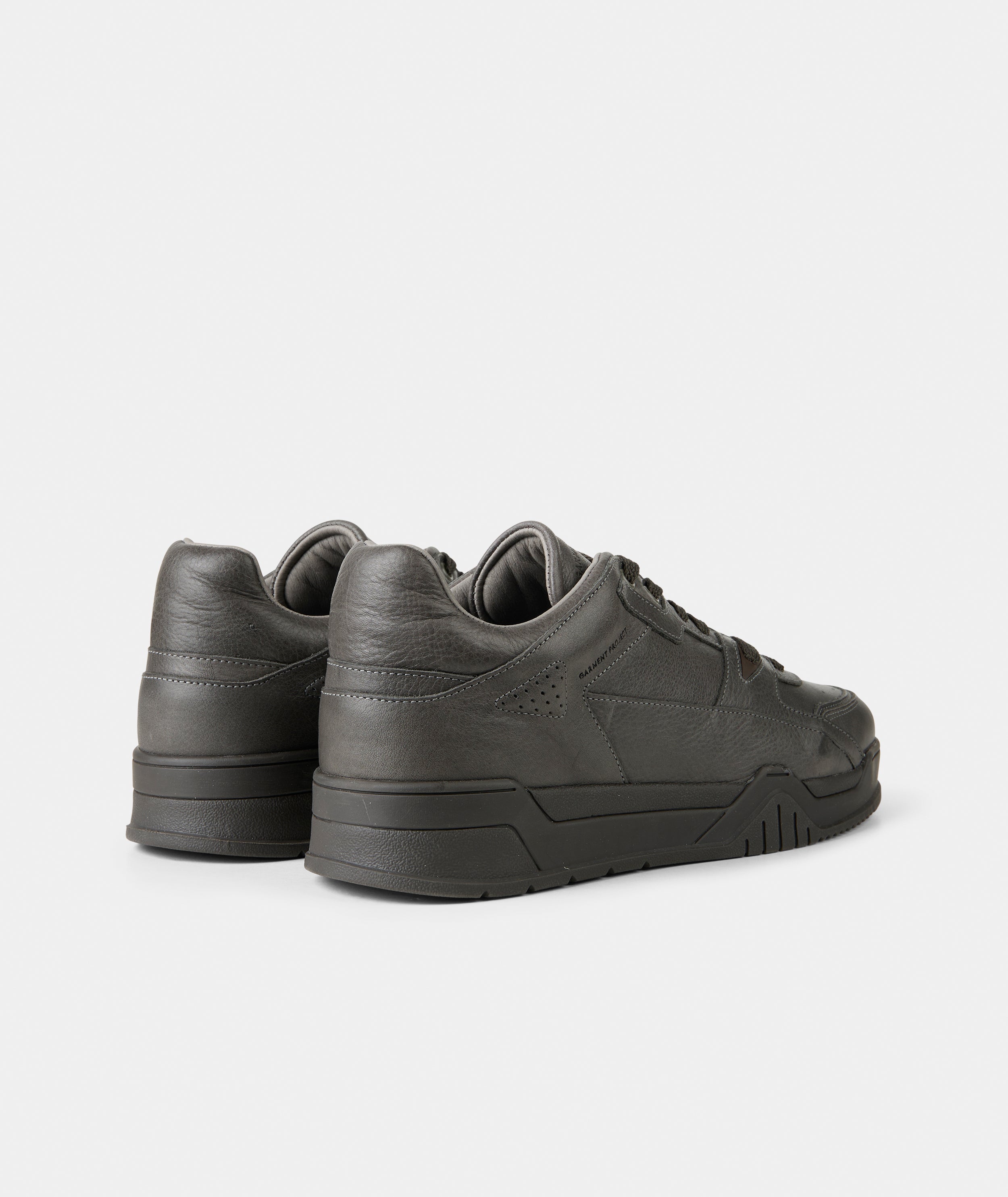 GARMENT PROJECT MAN Lee - Dark Grey Tumbled Leather Sneakers 7673 Dark Grey