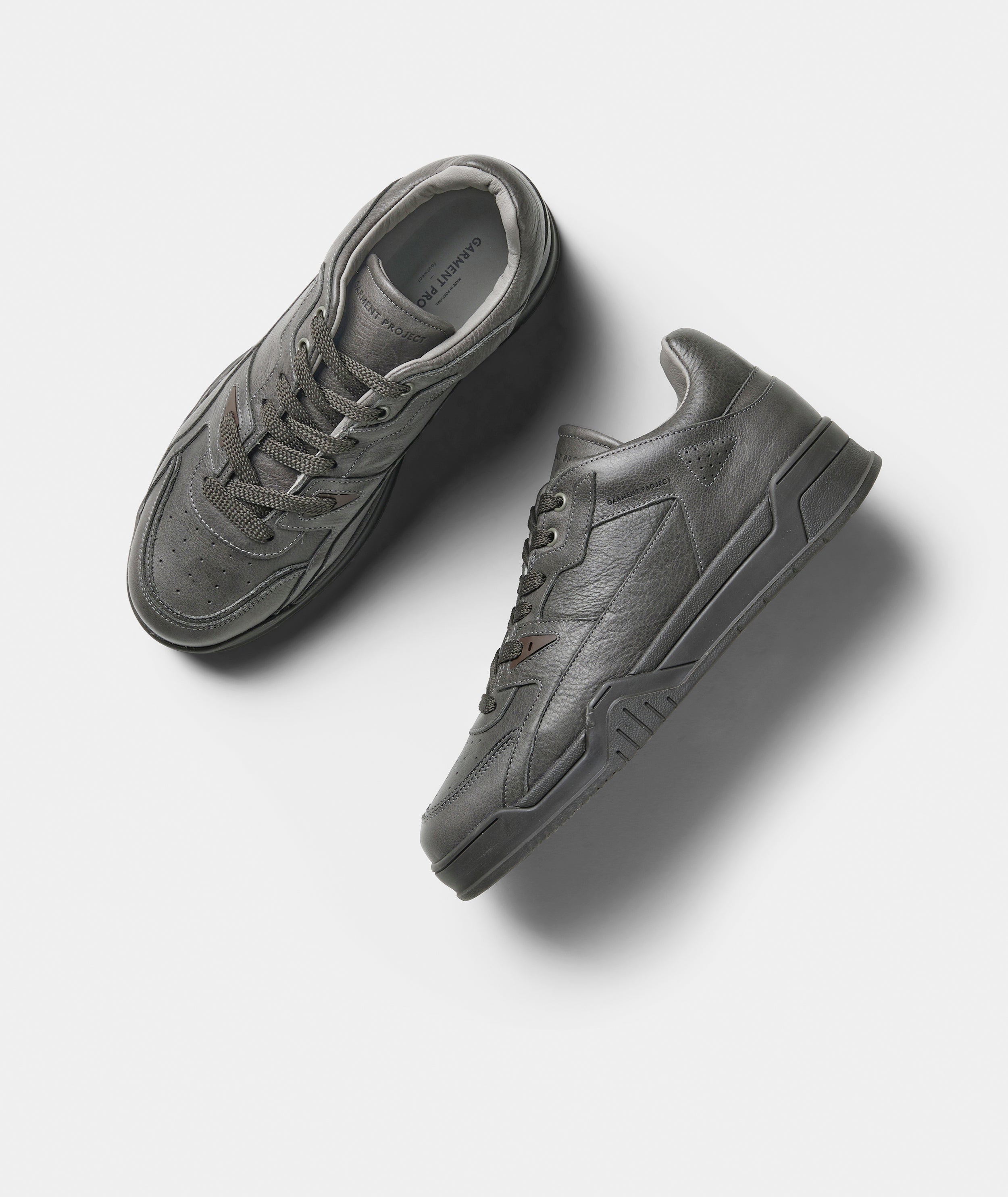 GARMENT PROJECT MAN Lee - Dark Grey Tumbled Leather Sneakers 7673 Dark Grey