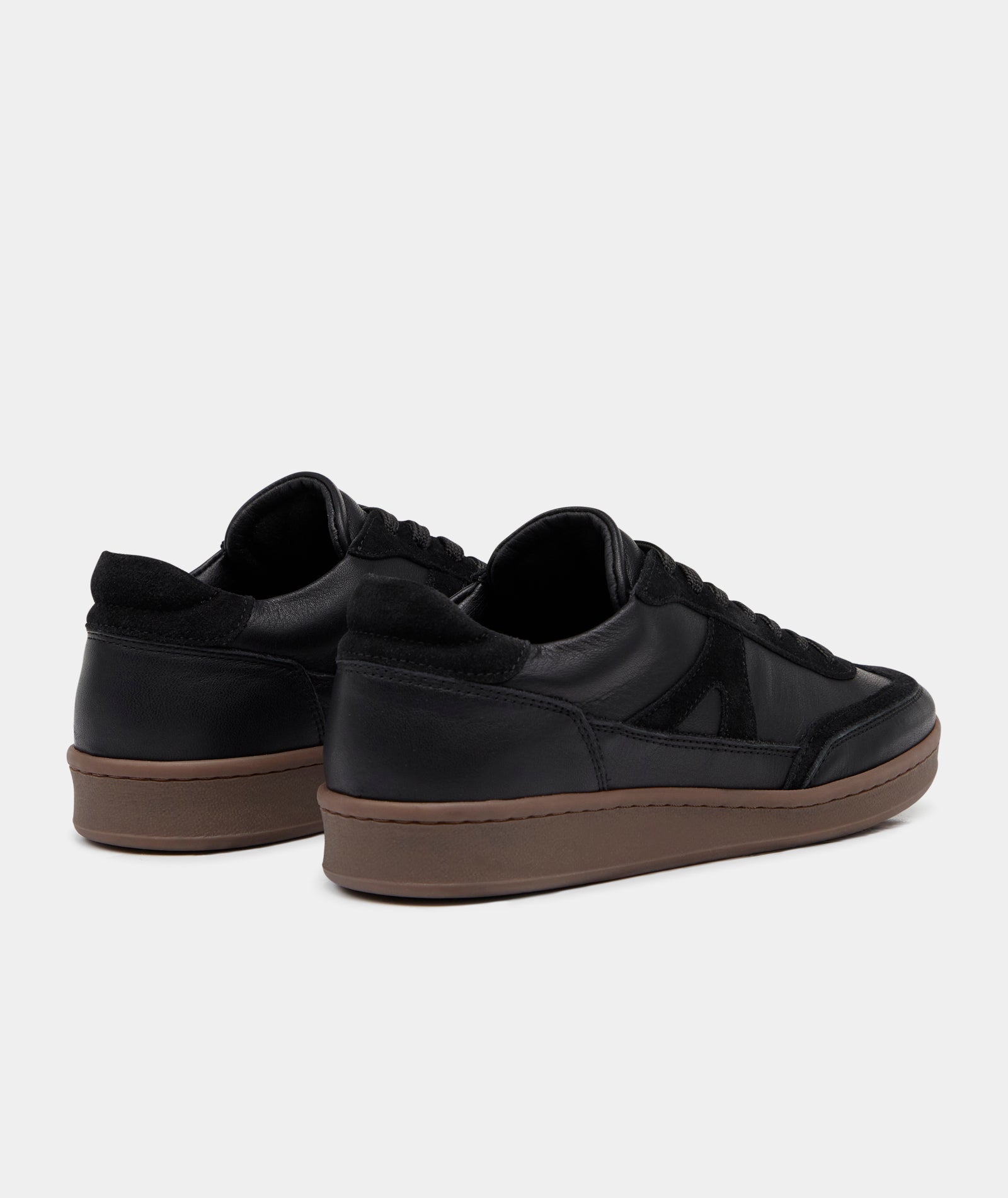 GARMENT PROJECT WMNS Liga - Black Leather Sneakers 999 Black