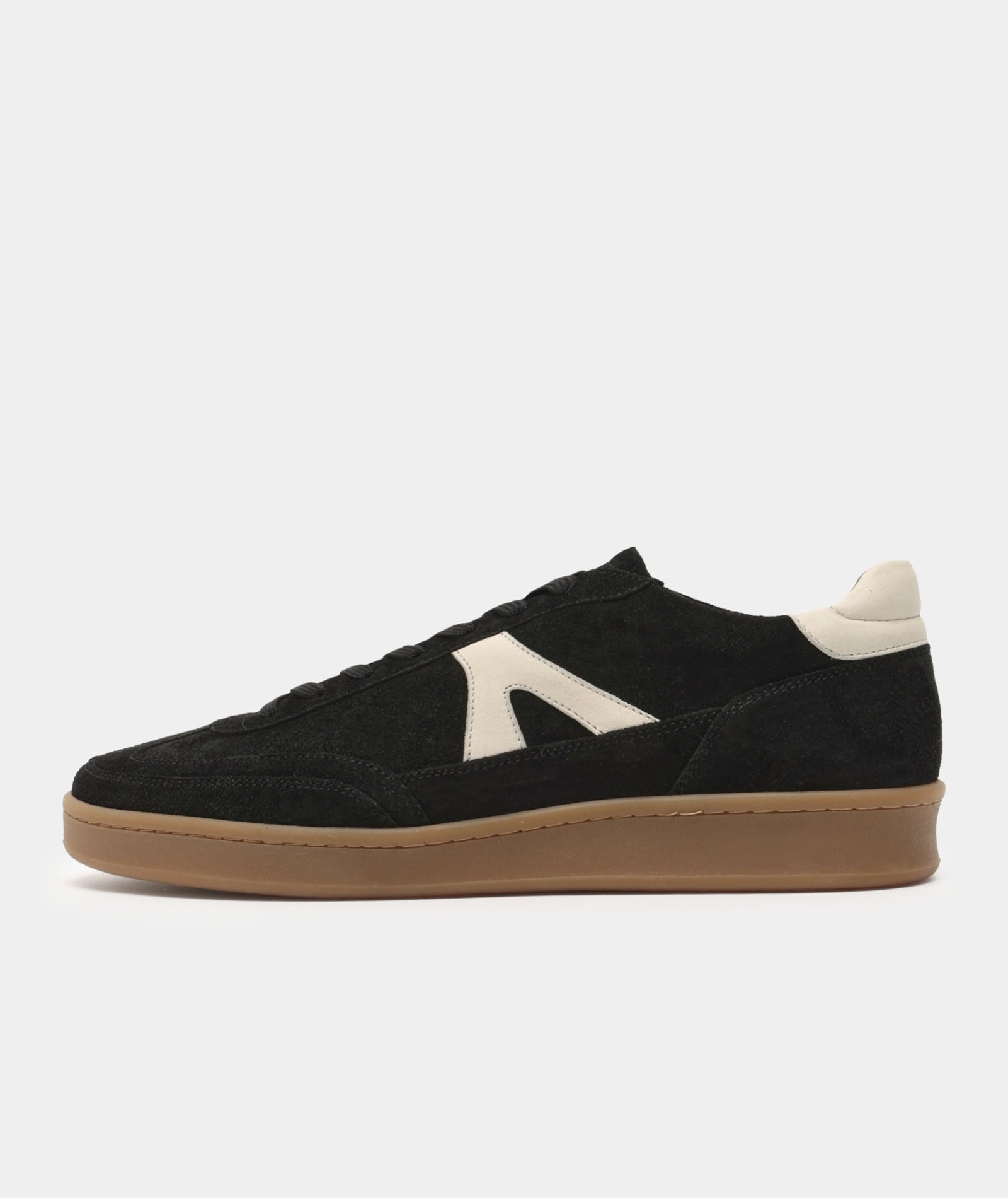 GARMENT PROJECT MAN Liga - Black Suede Sneakers 999 Black