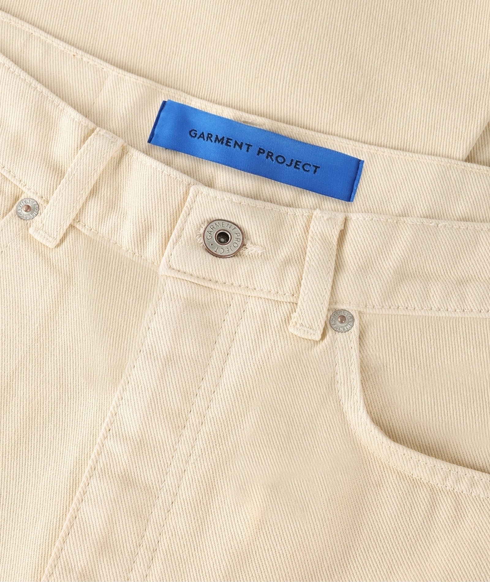 GARMENT PROJECT MAN Loose Five Pocket Jeans - Ecru Jeans 125 Ecru