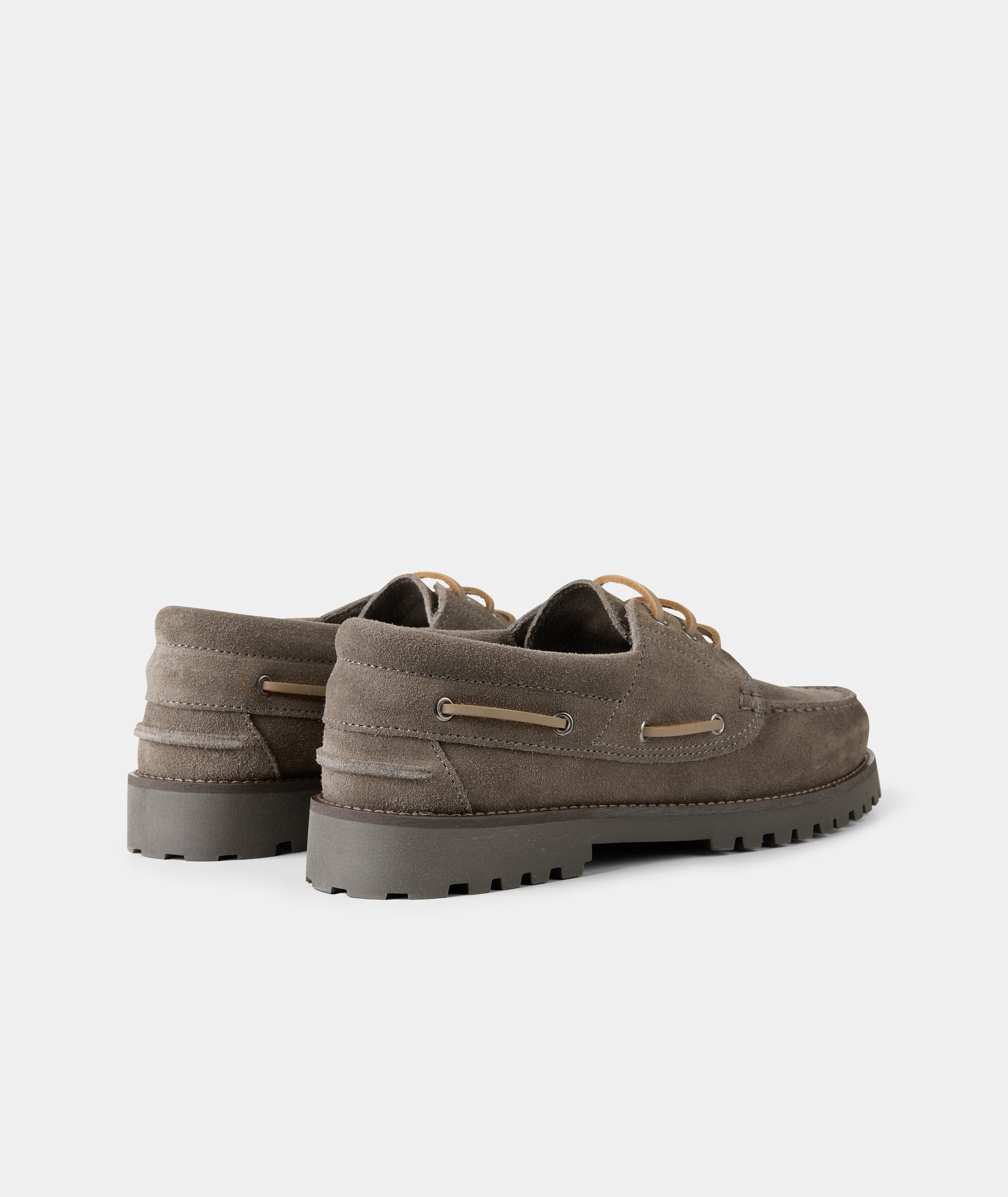 GARMENT PROJECT MAN Ollie Boat Shoe - Truffle Suede Shoes 265 Truffle