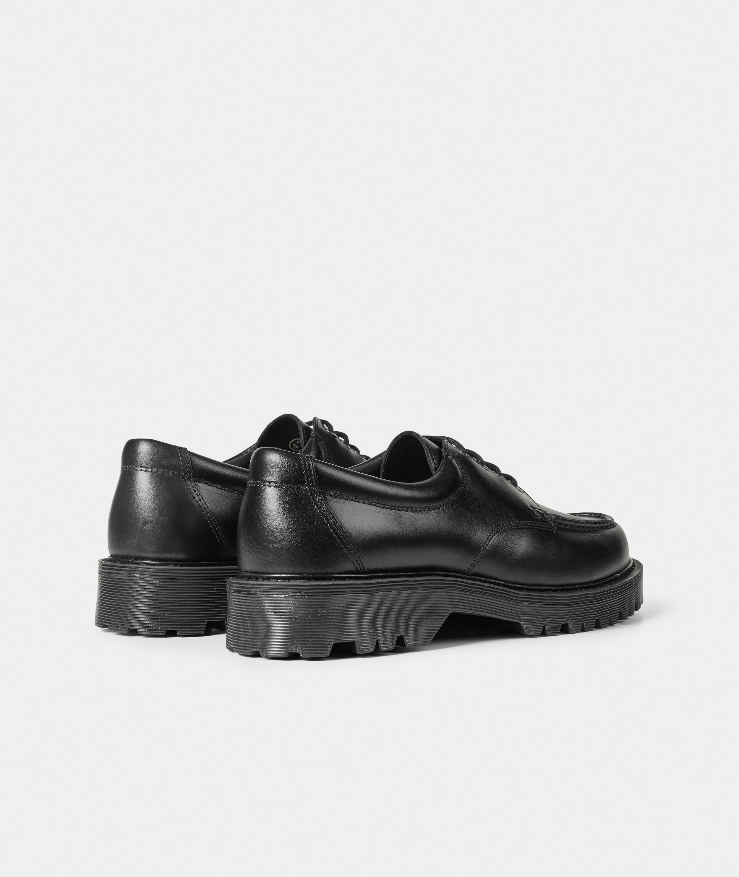 GARMENT PROJECT MAN Pete Moc Toe - Black Leather Shoes 999 Black