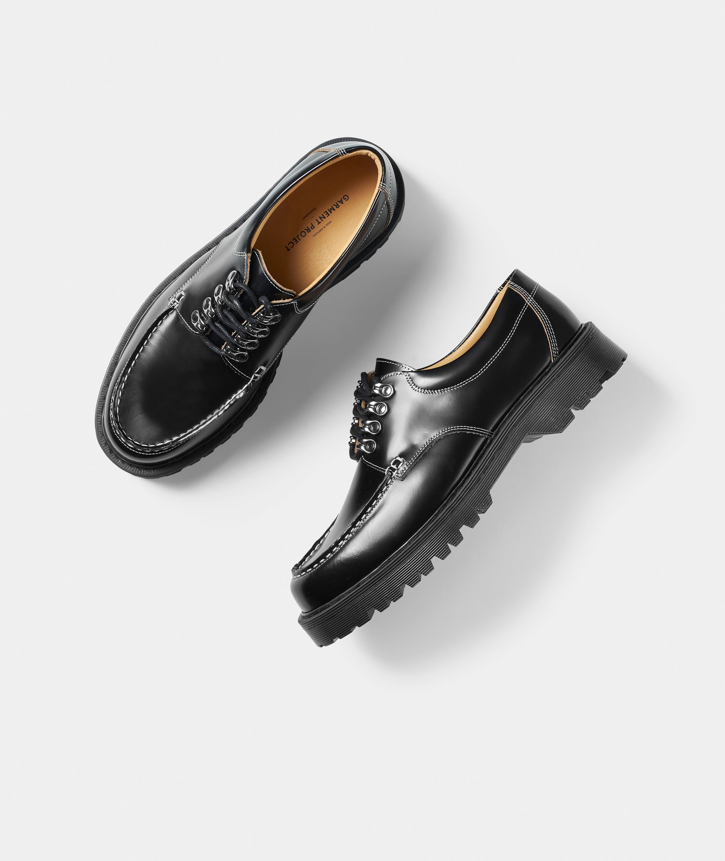 GARMENT PROJECT MAN Pete Moc Toe Lux - Black Polido Raw Edge Shoes 999 Black
