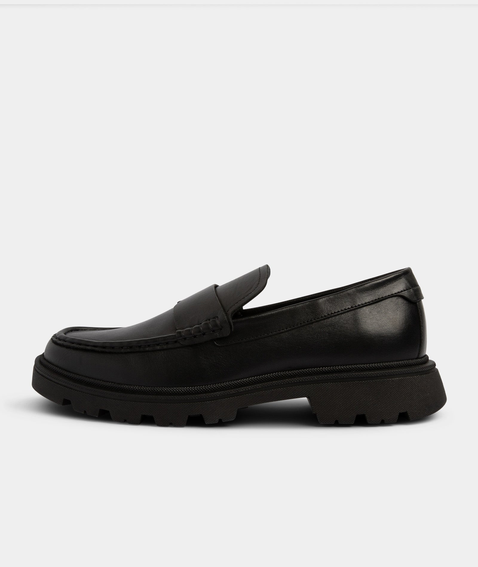 GARMENT PROJECT MAN Phil Loafer - Black Leather Loafer 999 Black