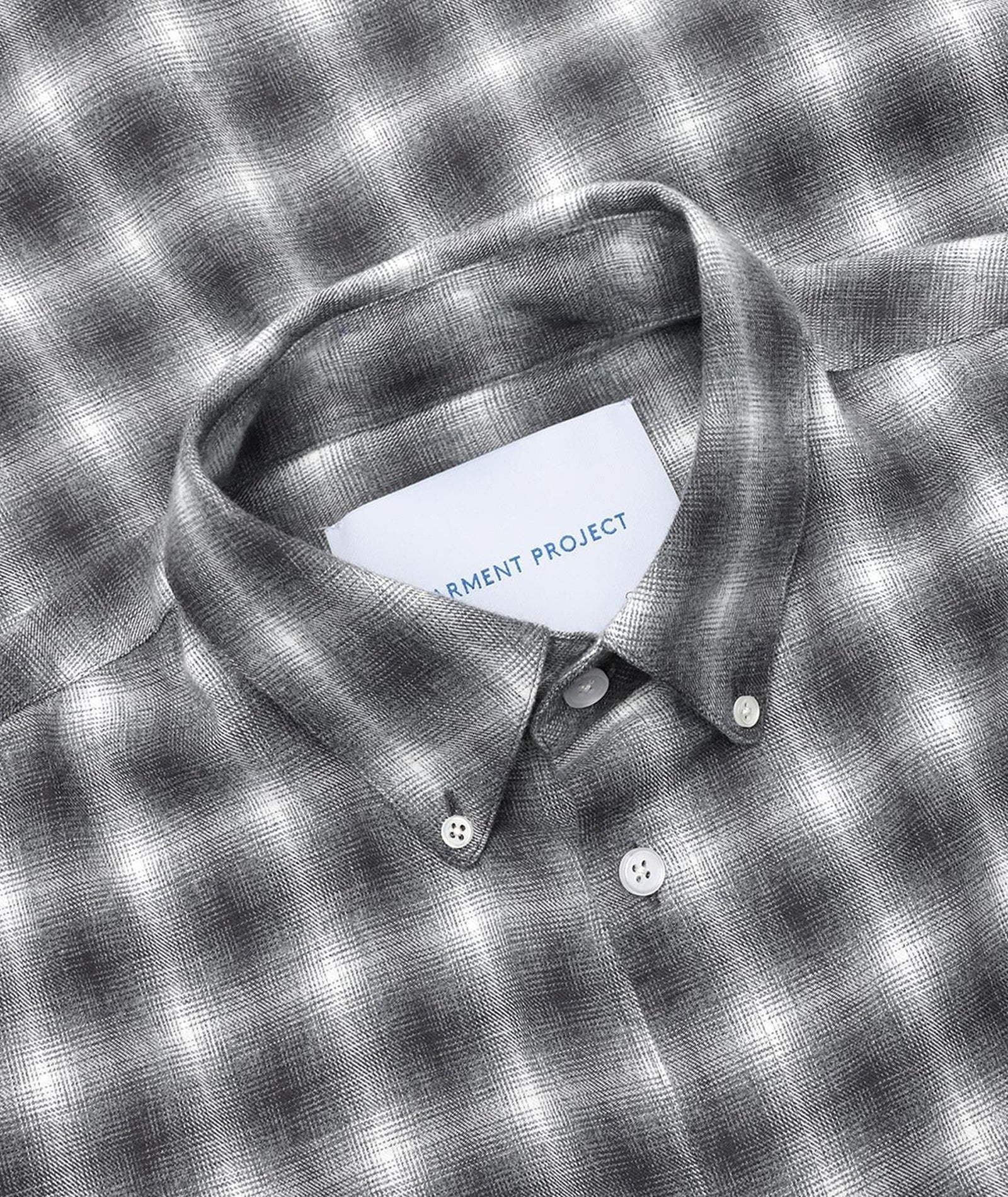 GARMENT PROJECT MAN Relaxed LS Button Down Shirt - Flannel Grey Check Shirt 401 Grey Check