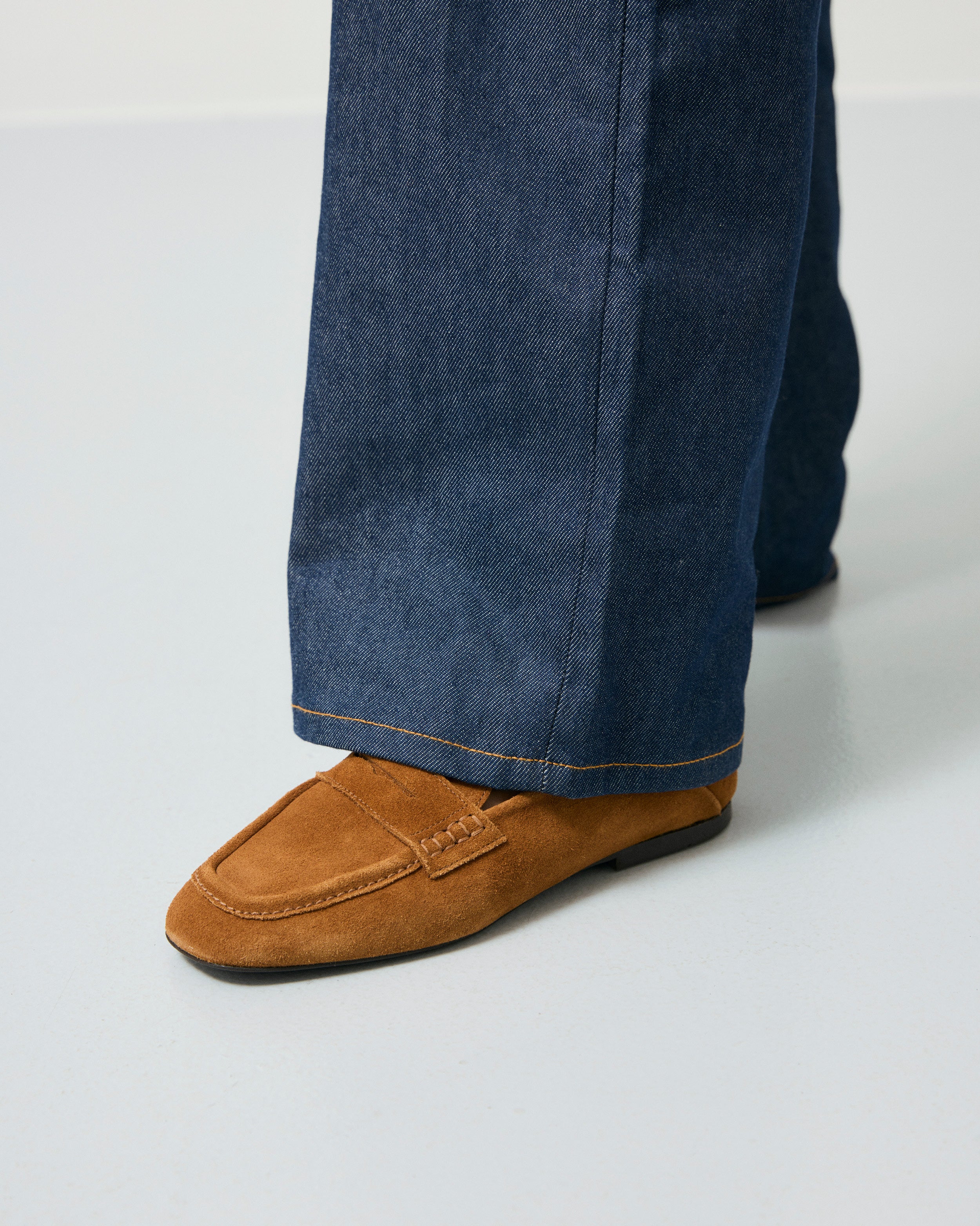 GARMENT PROJECT WMNS Robin - Cognac Suede Loafer 650 Cognac