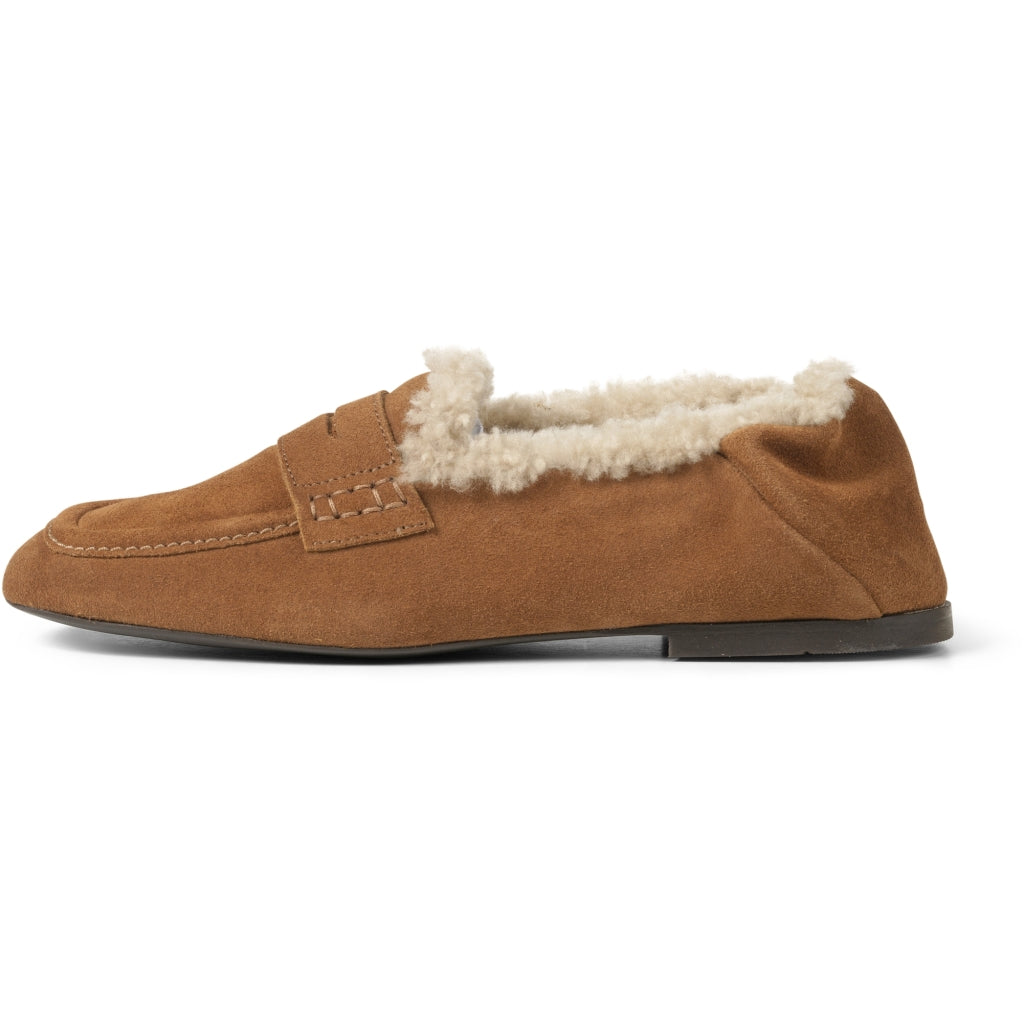 GARMENT PROJECT WMNS Robin - Cognac Suede / Shearling Loafer 650 Cognac