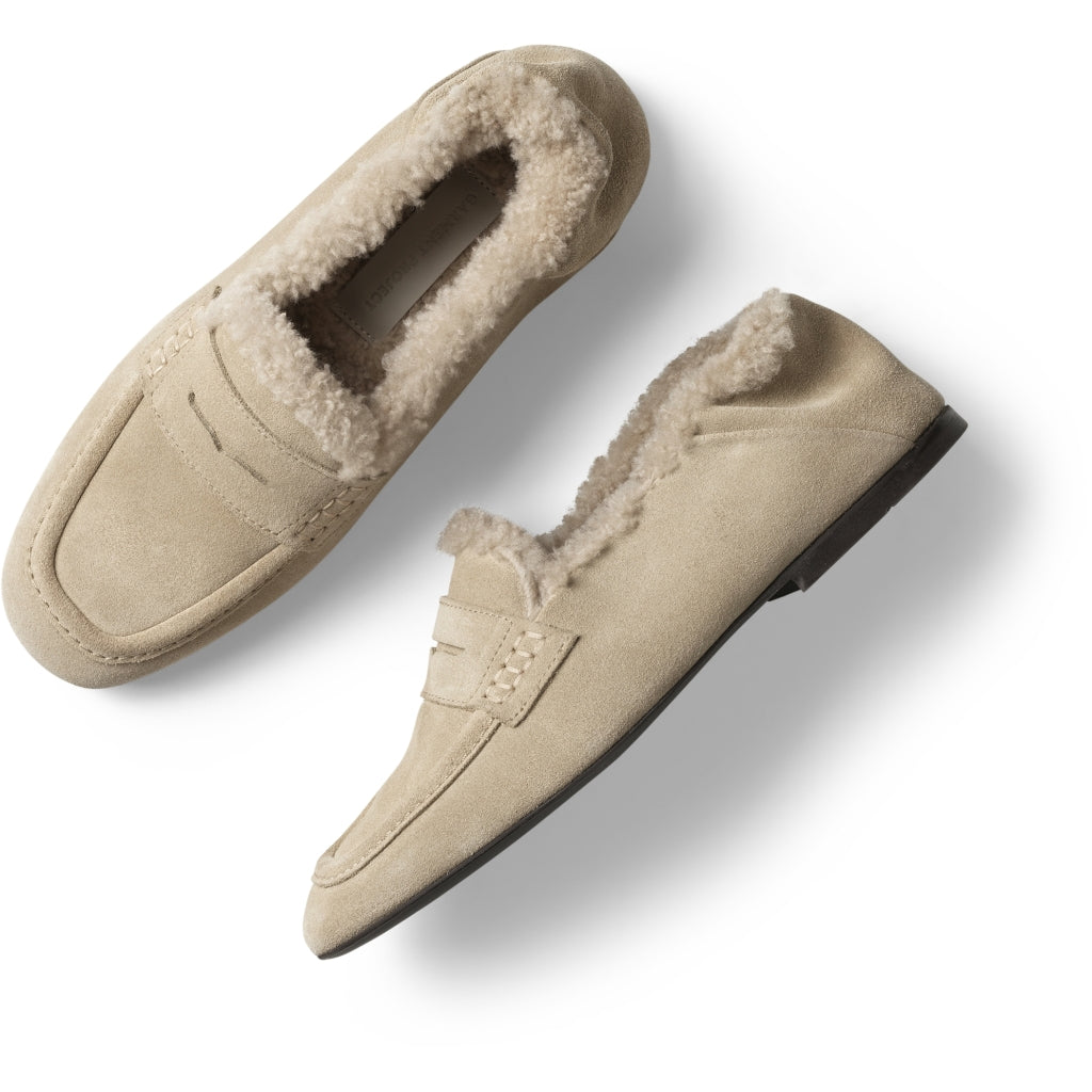 GARMENT PROJECT WMNS Robin - Earth Suede / Shearling Loafer 260 Earth