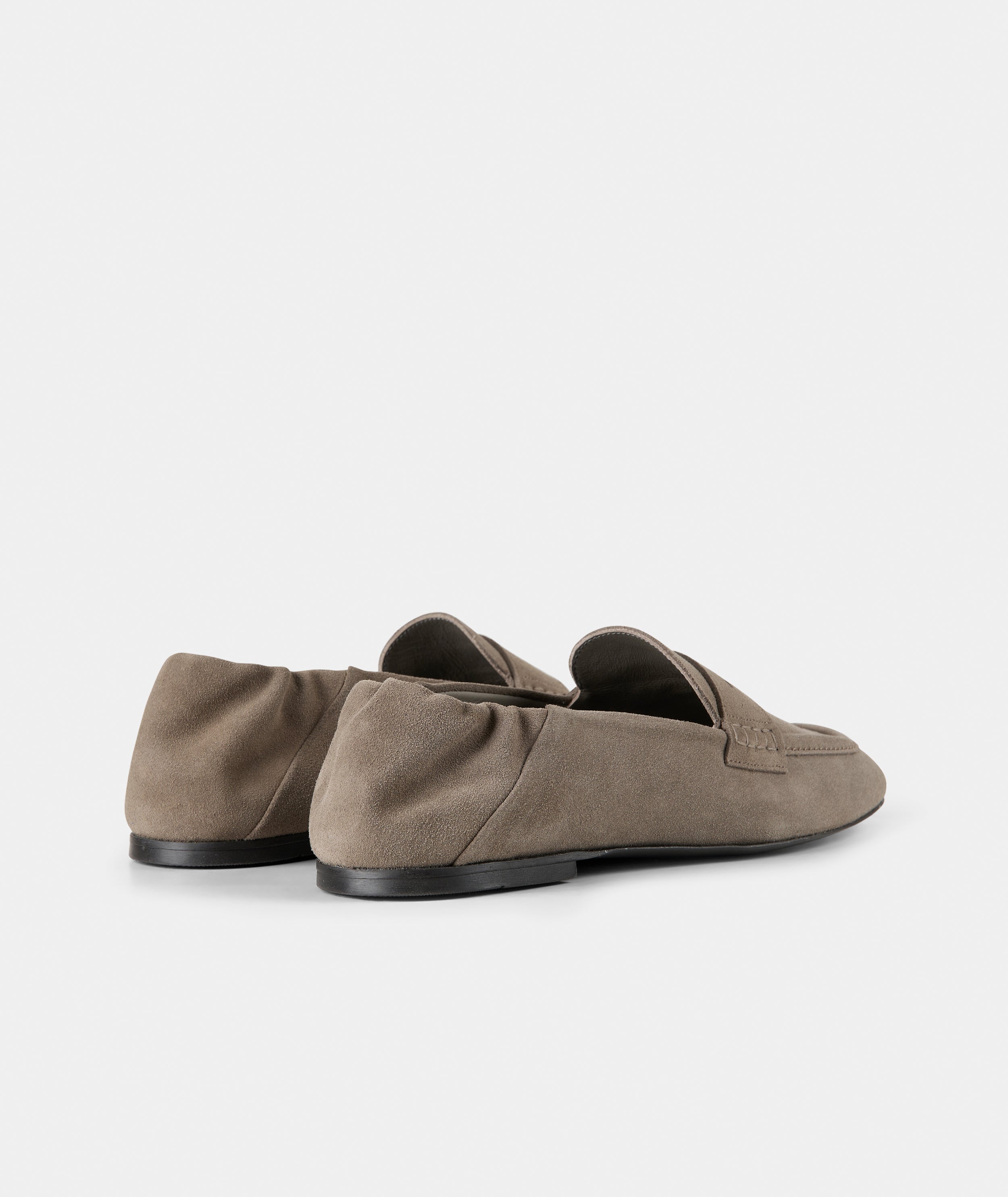 GARMENT PROJECT MAN Robin - Truffle Suede Loafer 265 Truffle