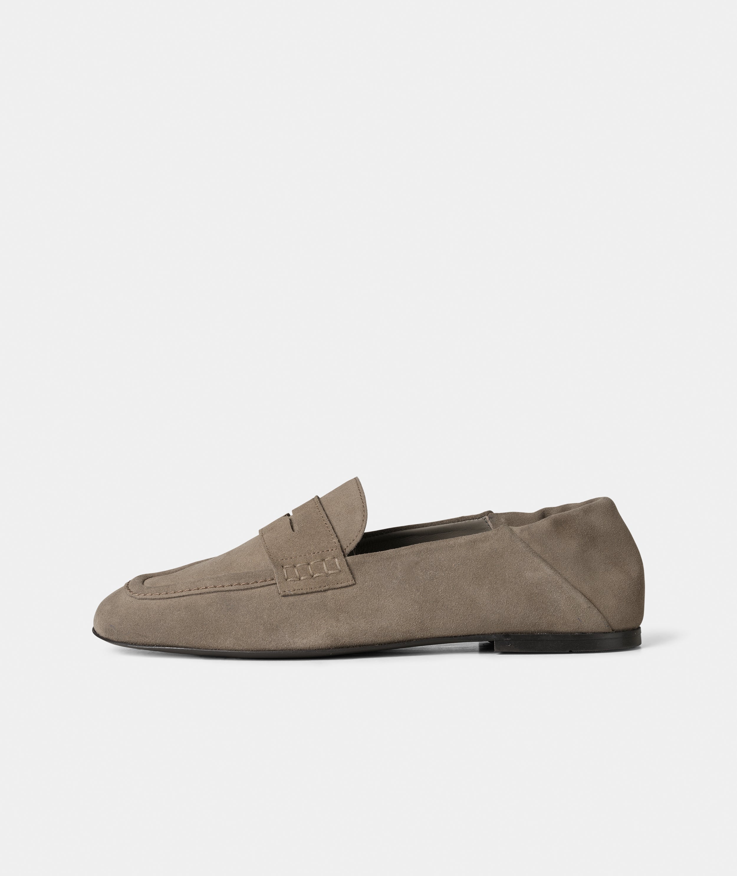 GARMENT PROJECT MAN Robin - Truffle Suede Loafer 265 Truffle