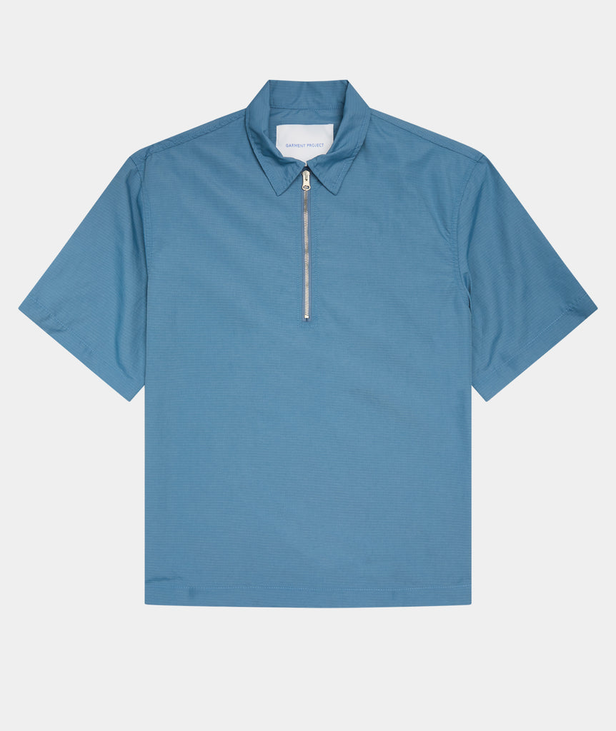 GARMENT PROJECT MAN S/S Half Zip Shirt - Dusty Blue Shirt 550 Blue