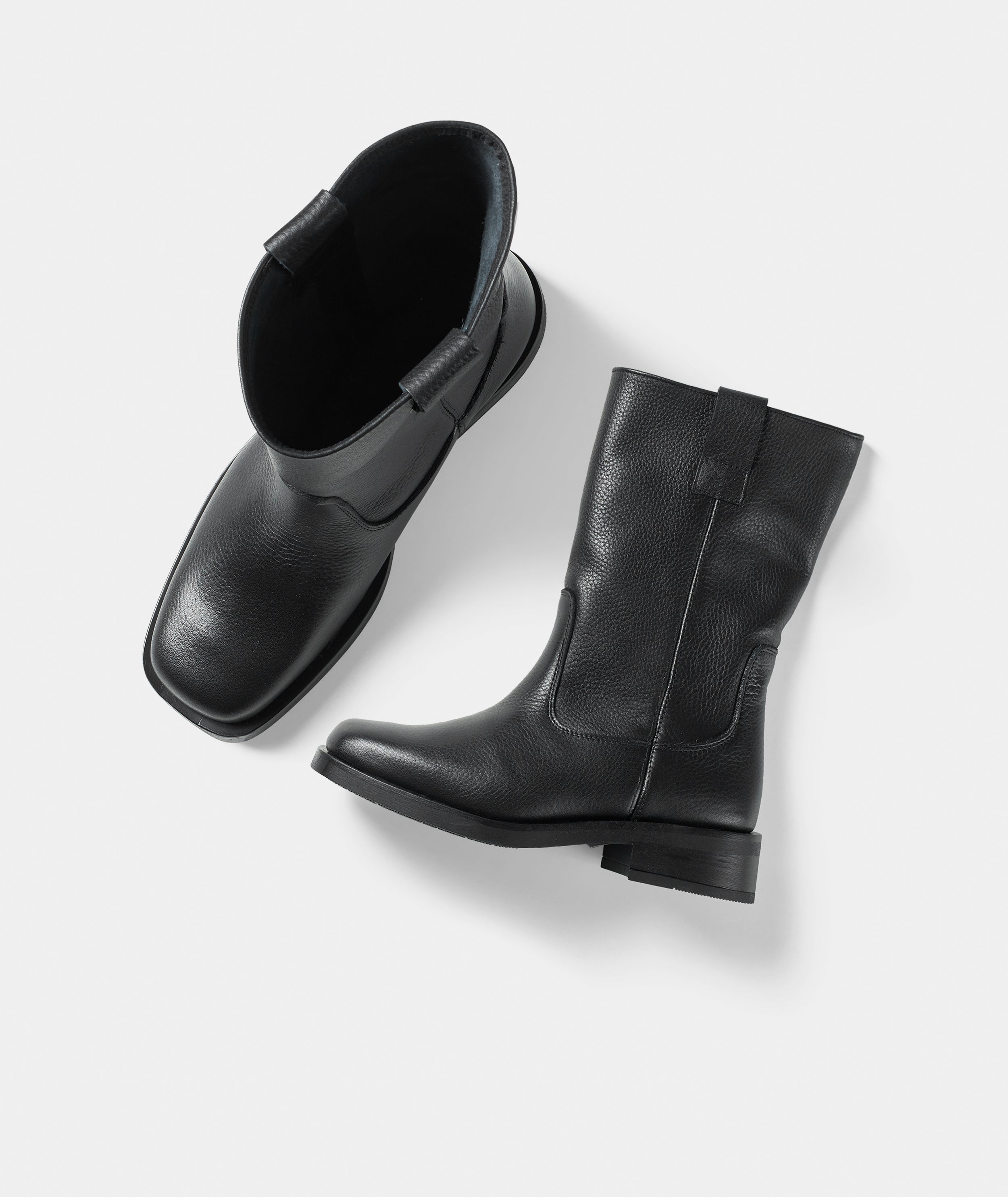 GARMENT PROJECT WMNS Tali Boot - Black Tumbled Leather Boots 999 Black