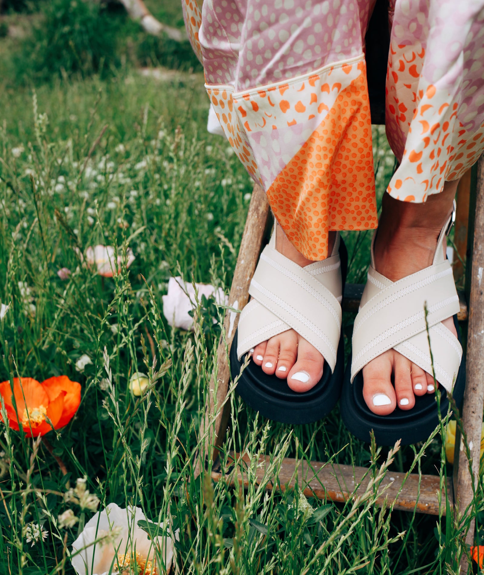 GARMENT PROJECT WMNS Yodi Stitched Sandal - Off White Leather Sandals 110 Off White