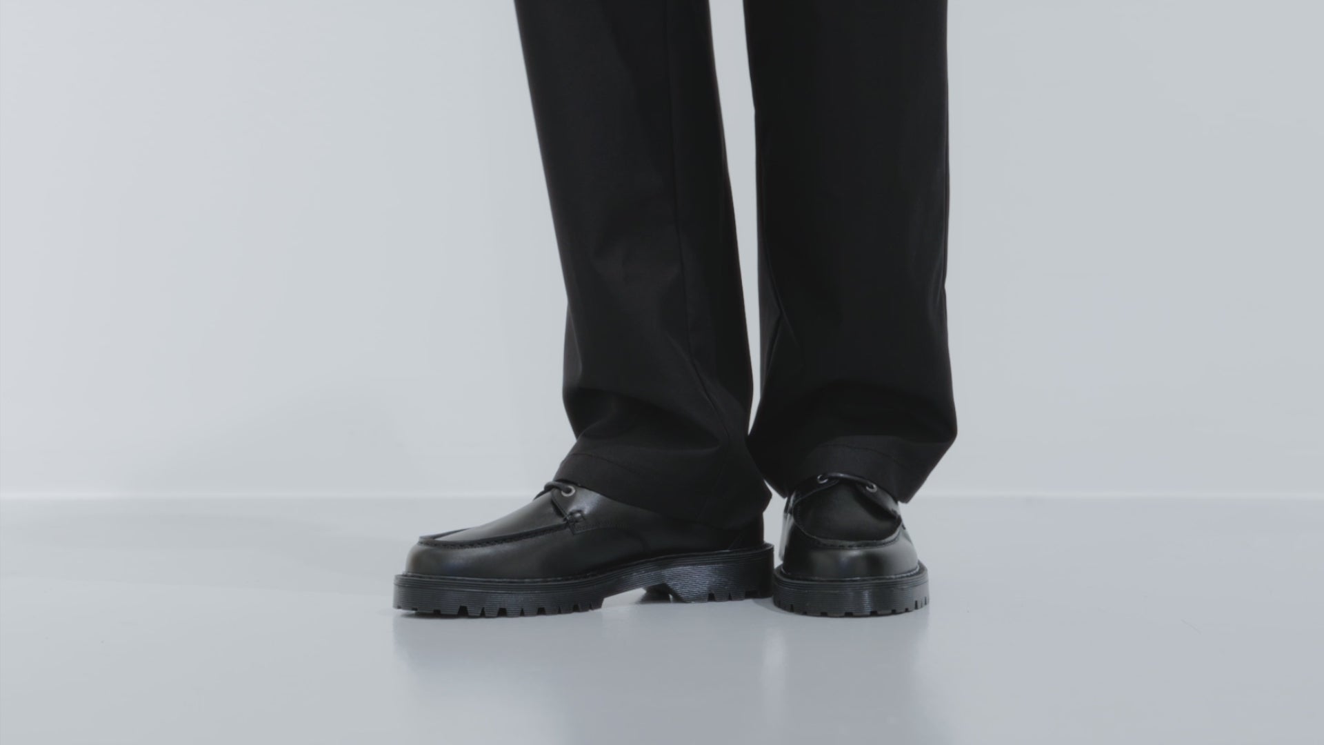 Pete Moc Toe - Black Leather – Garment Project