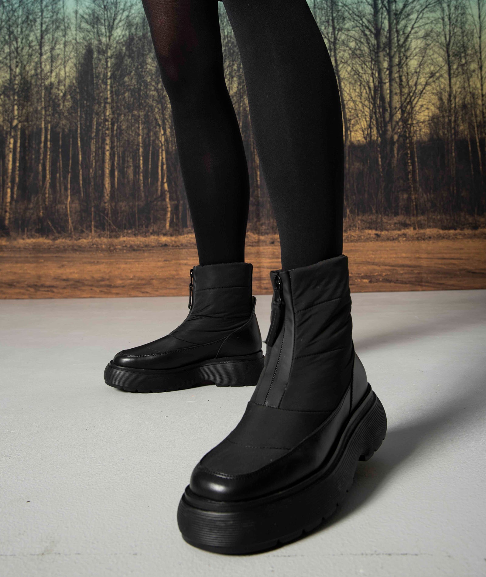 GARMENT PROJECT WMNS Cloud Snow Boot - Black Nylon Boots 999 Black