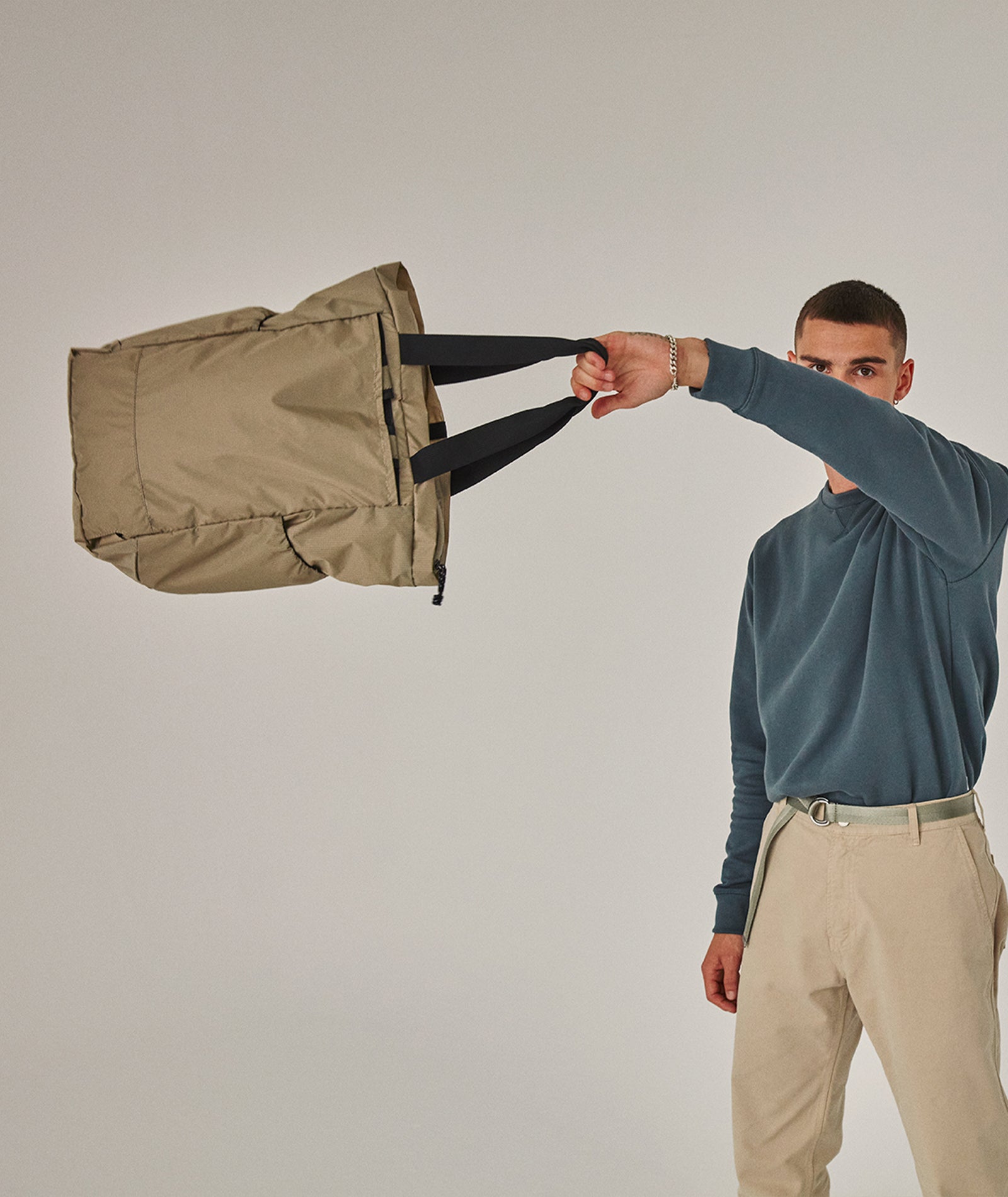 GARMENT PROJECT MAN GP Light Travel Bag - Earth Bags 260 Earth