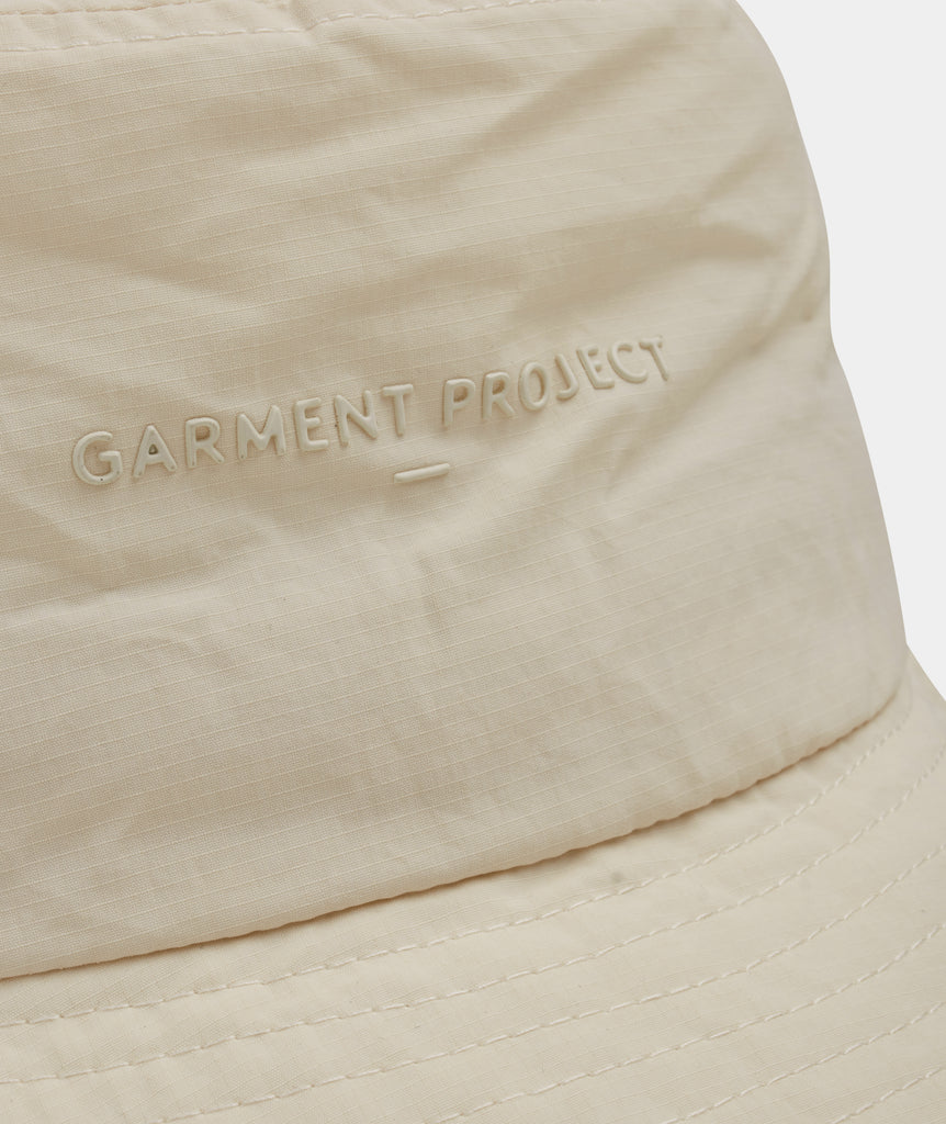 GARMENT PROJECT MAN GP small Logo Bucket Hat (Soft) - Off White Bucket Hat 110 Off White