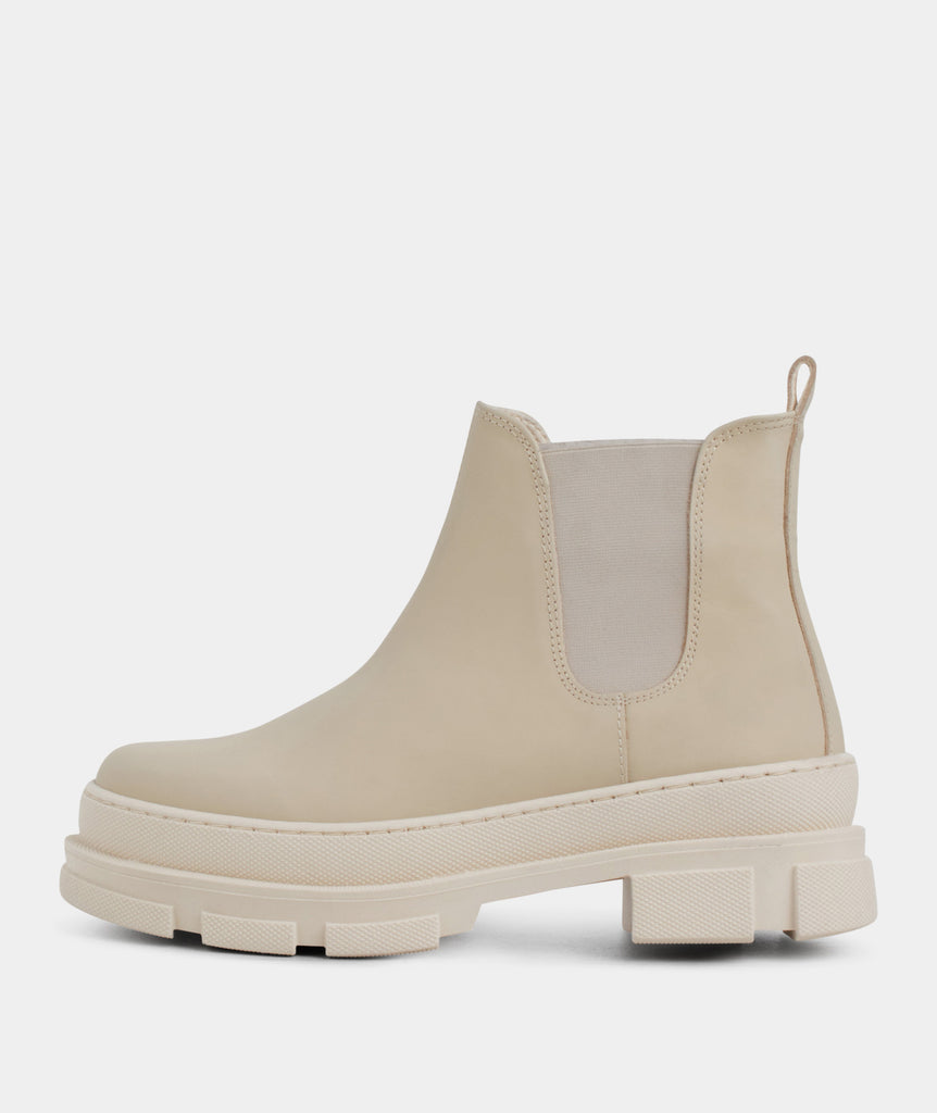 GARMENT PROJECT WMNS Irean Chelsea - Off White Rubberised Leather Boots 110 Off White