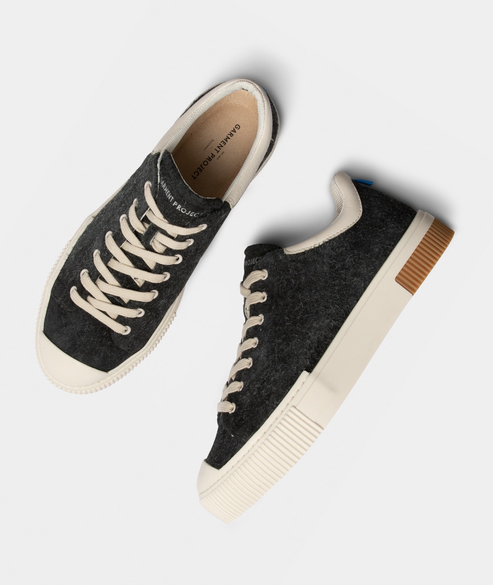 GARMENT PROJECT MAN Sky Low - Black Long Suede Sneakers 999 Black
