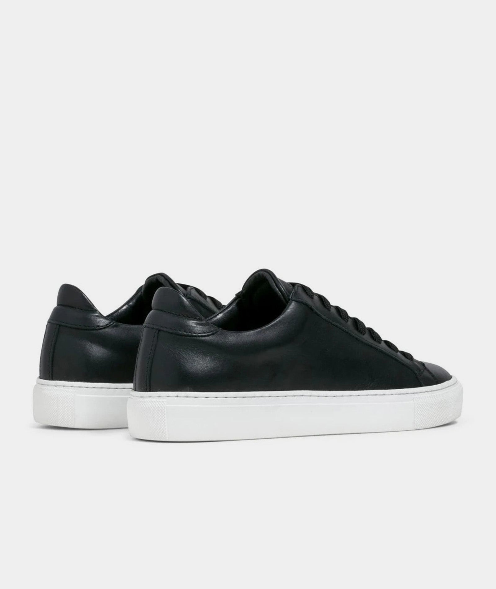 GARMENT PROJECT MAN Type - Black Leather Sneakers 999 Black